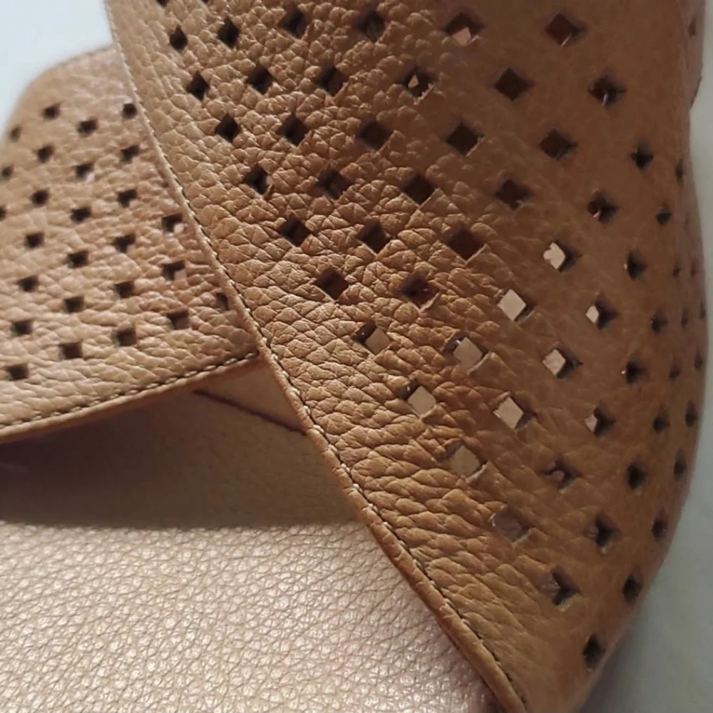 Chocolat Blu Wamblee Elegant Tan Cork Wedge Open Toe Slip-on  Sandals Size 9.5
